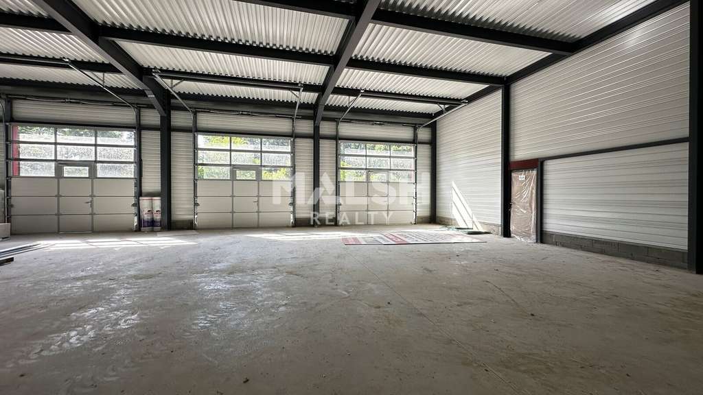 Locaux d'activités à vendre à Montmerle-sur-Saône