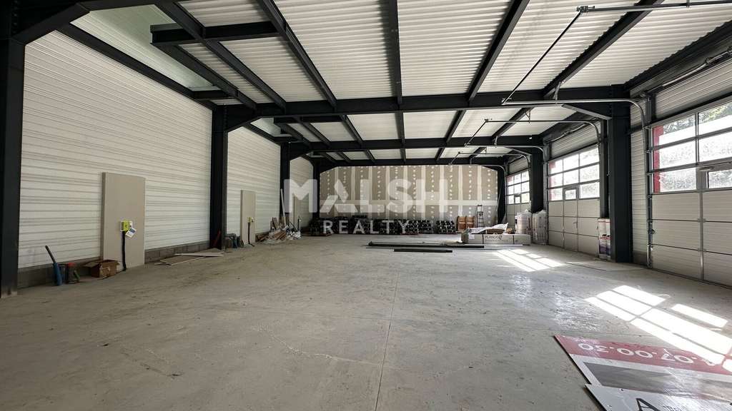 Locaux d'activités à vendre à Montmerle-sur-Saône