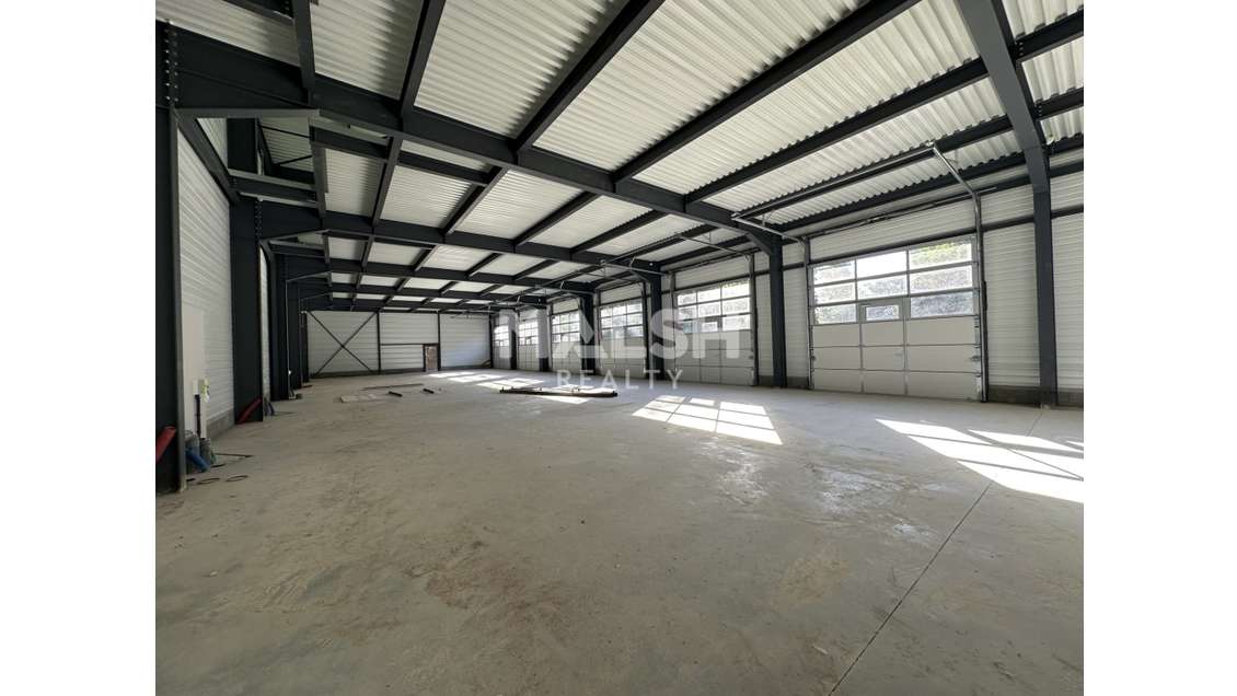 Locaux d'activités à vendre à Montmerle-sur-Saône