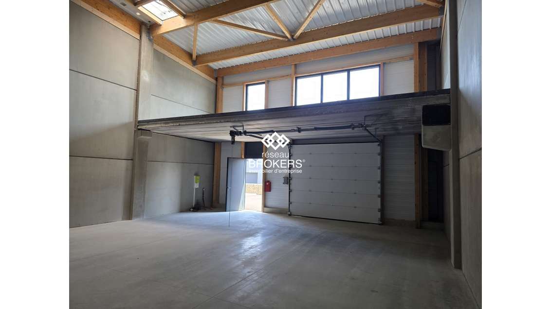 Local d'activité 349,55m² 10 min Ouest Montpellier