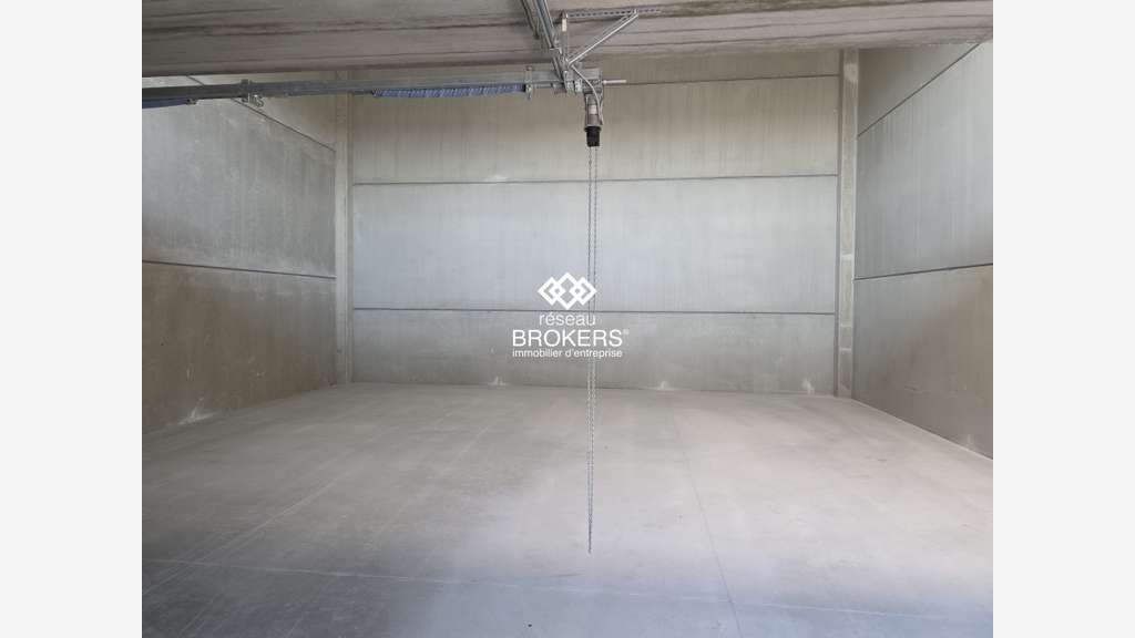 Local d'activité 349,55m² 10 min Ouest Montpellier