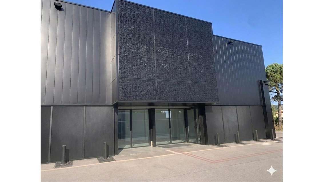 Local commercial 1300 m² - Montpellier