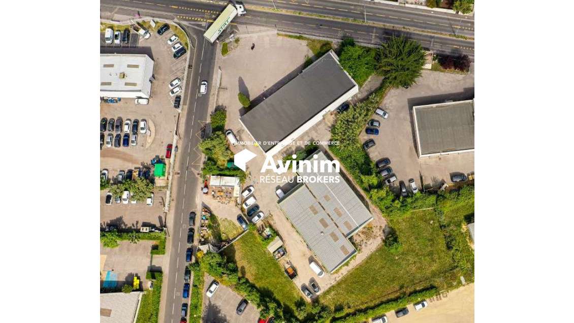 ENSEMBLE IMMOBILIER D’ACTIVITÉ A FORT POTENTIEL –
