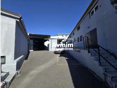 A vendre immeuble de stockage à Montreuil