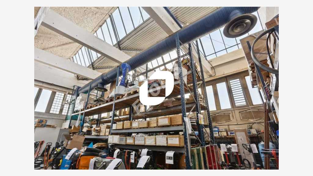 Vente Local d'activité 2858m² Montreuil