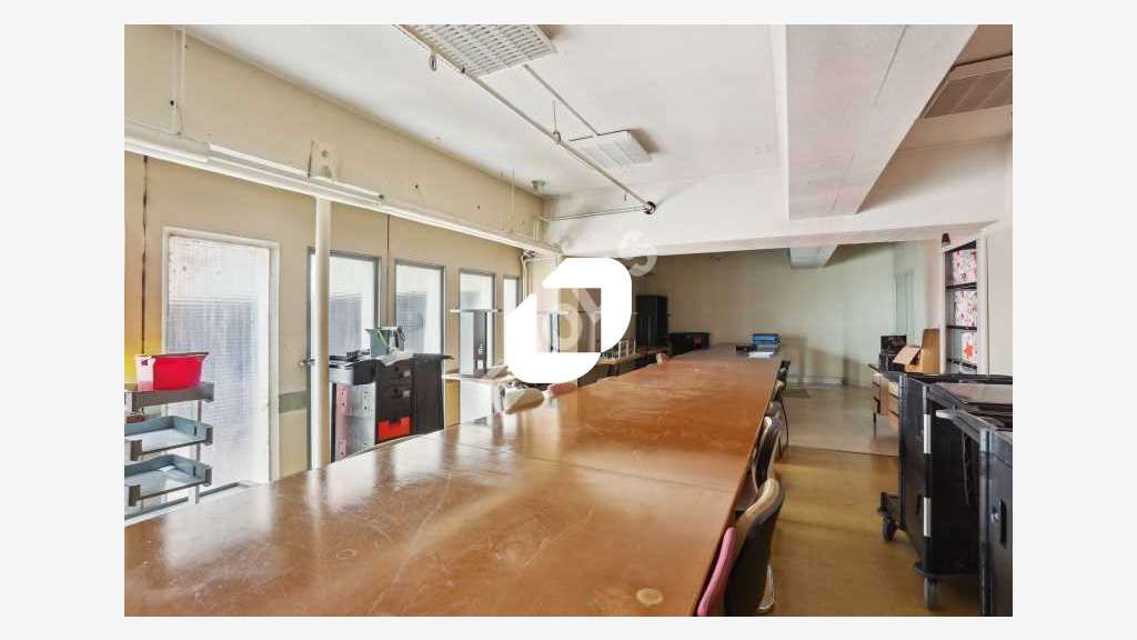 Vente Local d'activité 2858m² Montreuil