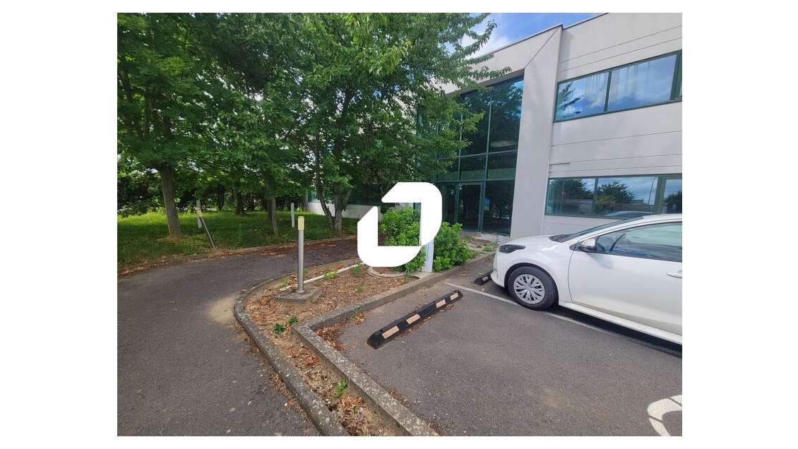Vente Local d'activité 1000m² Morangis