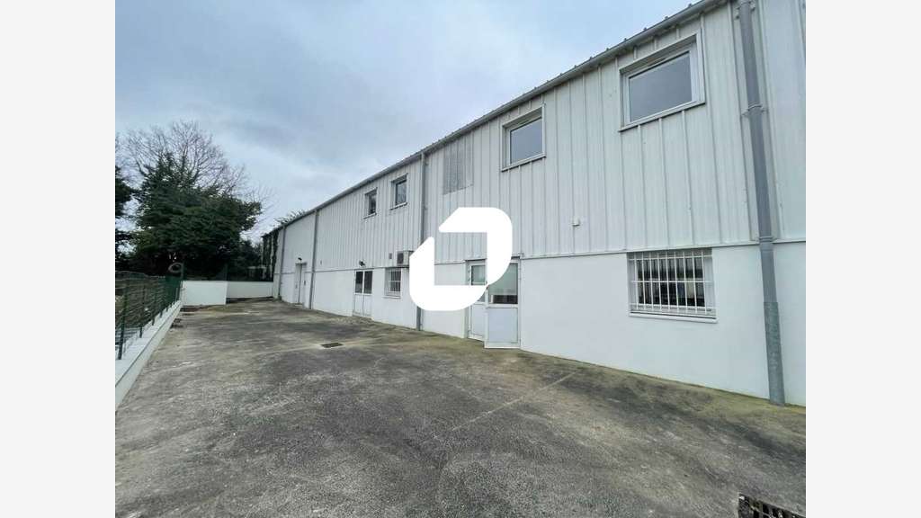 Vente Local d'activité 2514m² Morangis