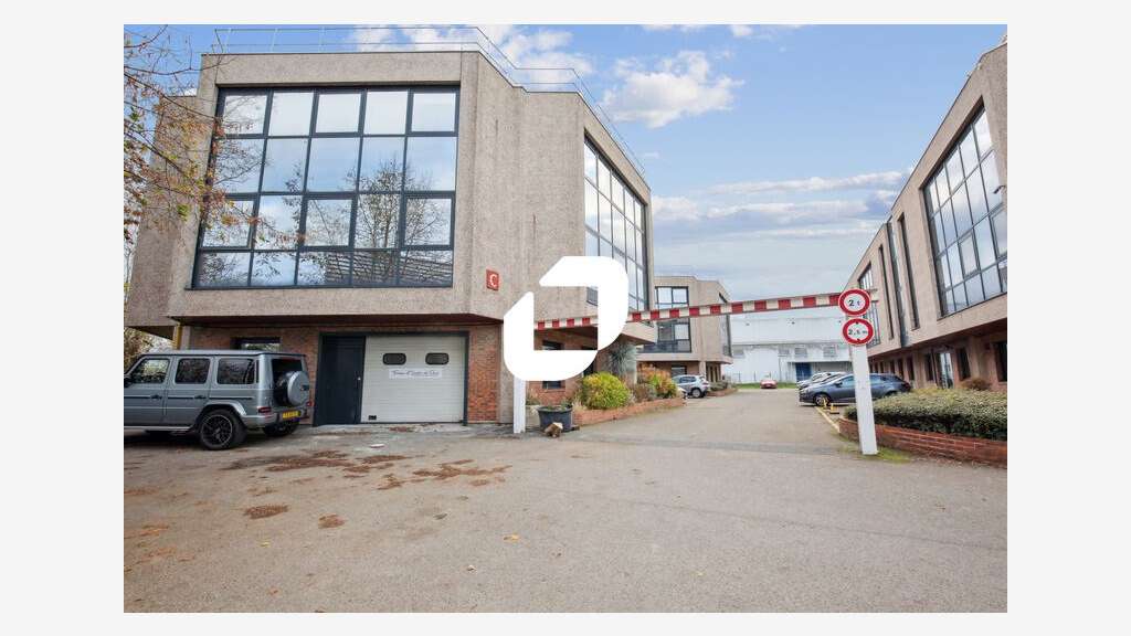 Vente Local d'activité 343m² Nanterre