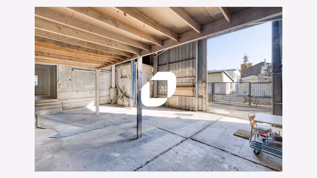 Vente Local d'activité 239m² Nanterre