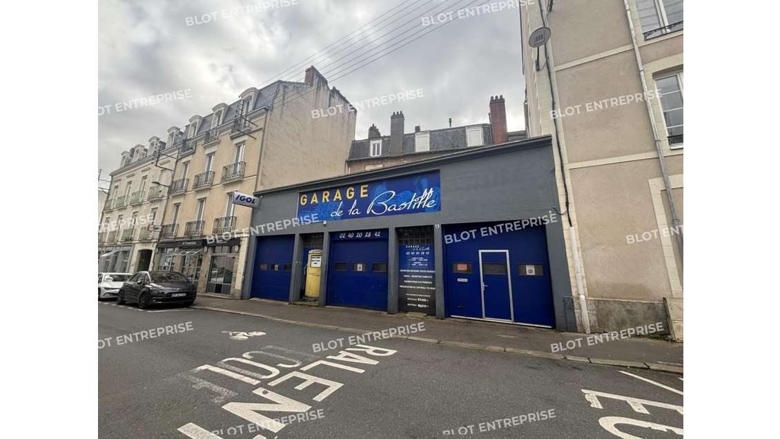 A vendre locaux d'activités 160m² à Nantes