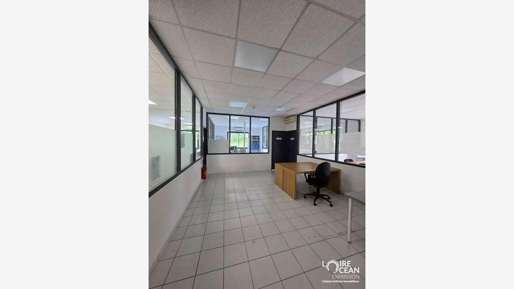 Vente ensemble immobilier d'activité 3332m² Nantes