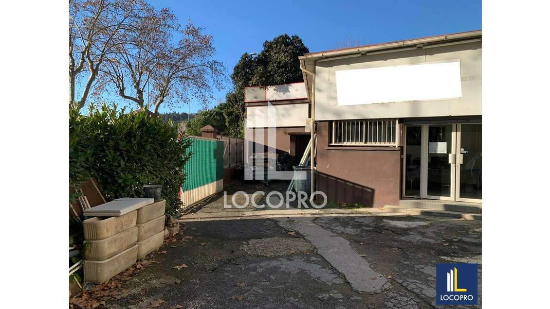 Vente ensemble immo de 220m² à Nice bvd Ariane