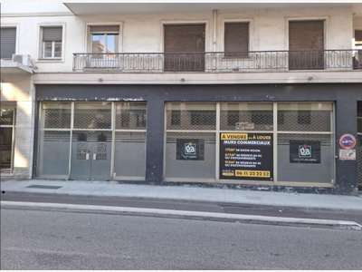 Vente murs commerciaux 1957m² parking Nice centre