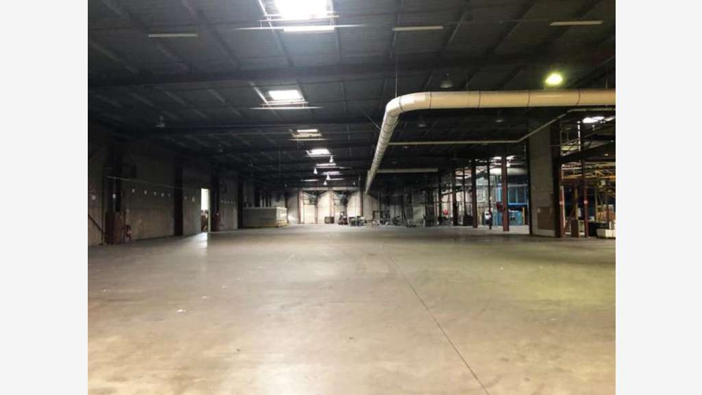 À vendre – entrepôt de 27 000 m² à Nieppe