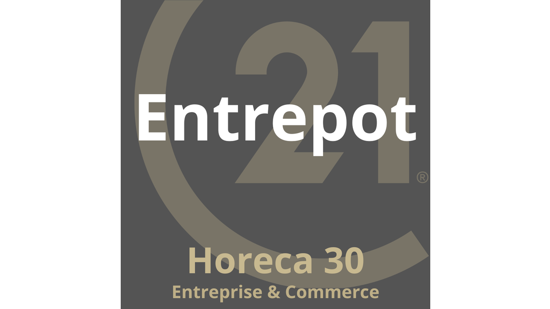 AV ensemble immobilier de centre paddle à Nîmes