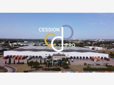 AV ensemble immobilier d'activité 28000m² à Nîmes