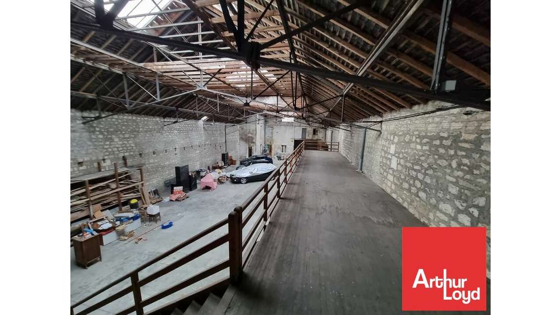Vente entrepôt 507m² en centre ville de Niort