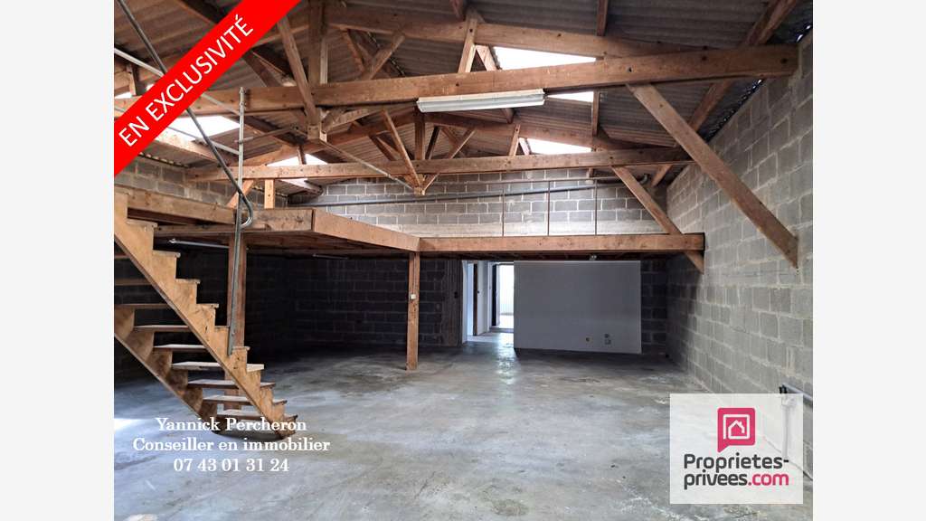 Vente local commercial fonctionnel 500m² à Noyant