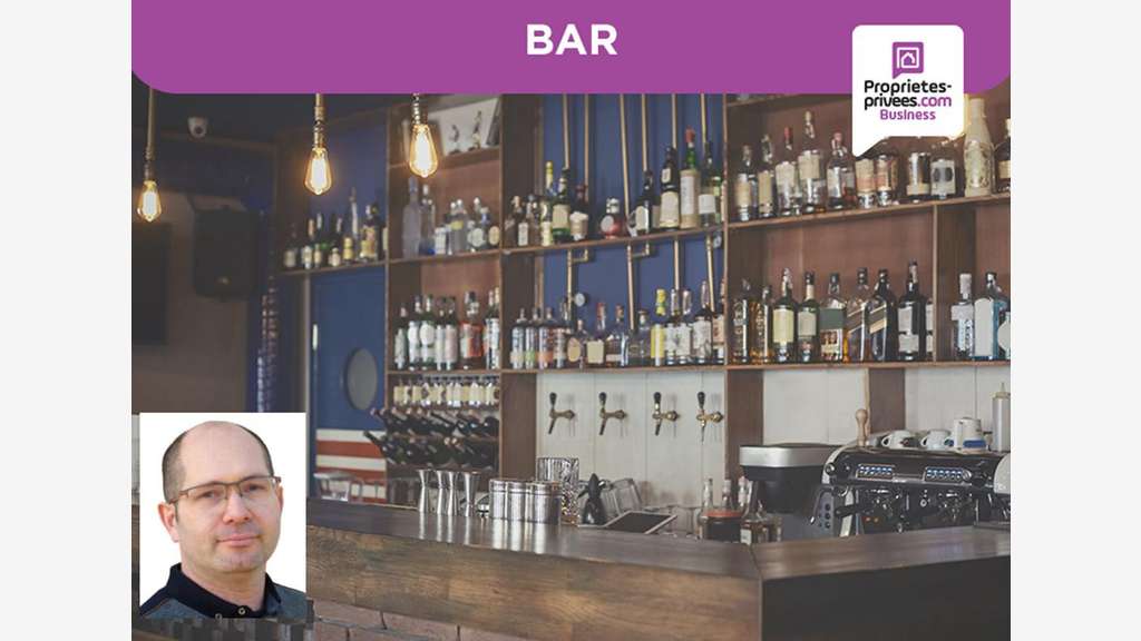 AV murs commerciaux bar 300m² à Noyant-Villages