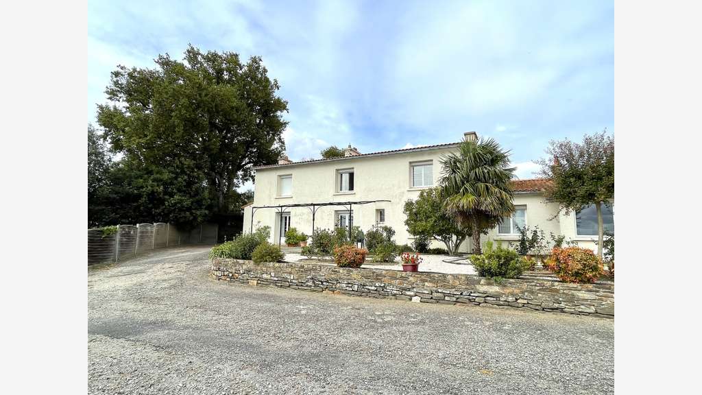 Vente immeuble 550m² à Oudon vue sur la Loire