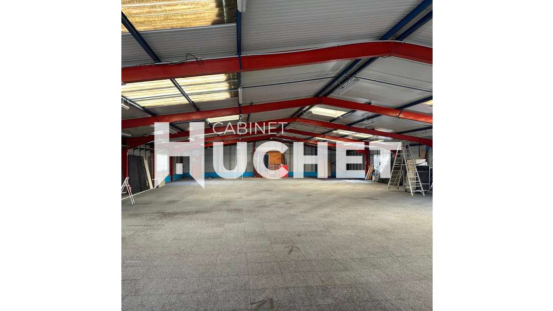 A vendre bâtiment commercial 597m² à Ouistreham