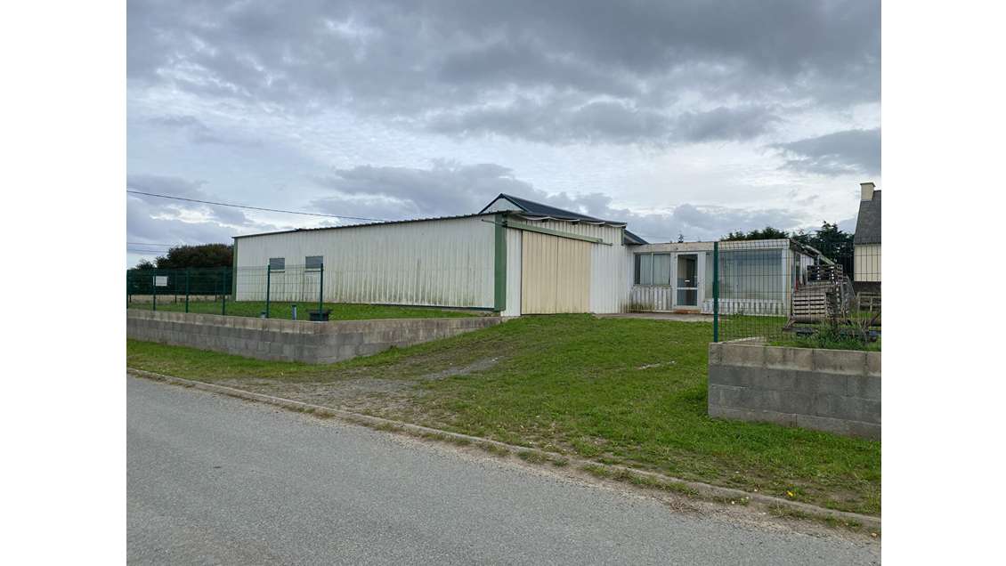 Vente local d'activité 300m² sur 950m² à Paimpol