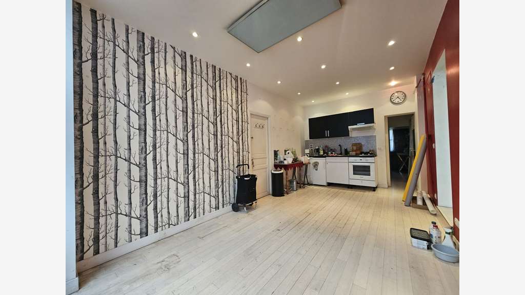 AV local professionnel 134m² à Paris 11e Oberkampf