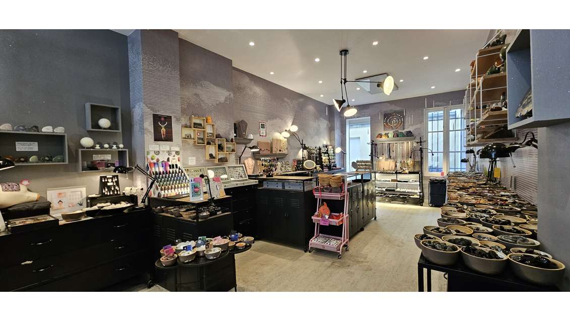 AV local professionnel 134m² à Paris 11e Oberkampf