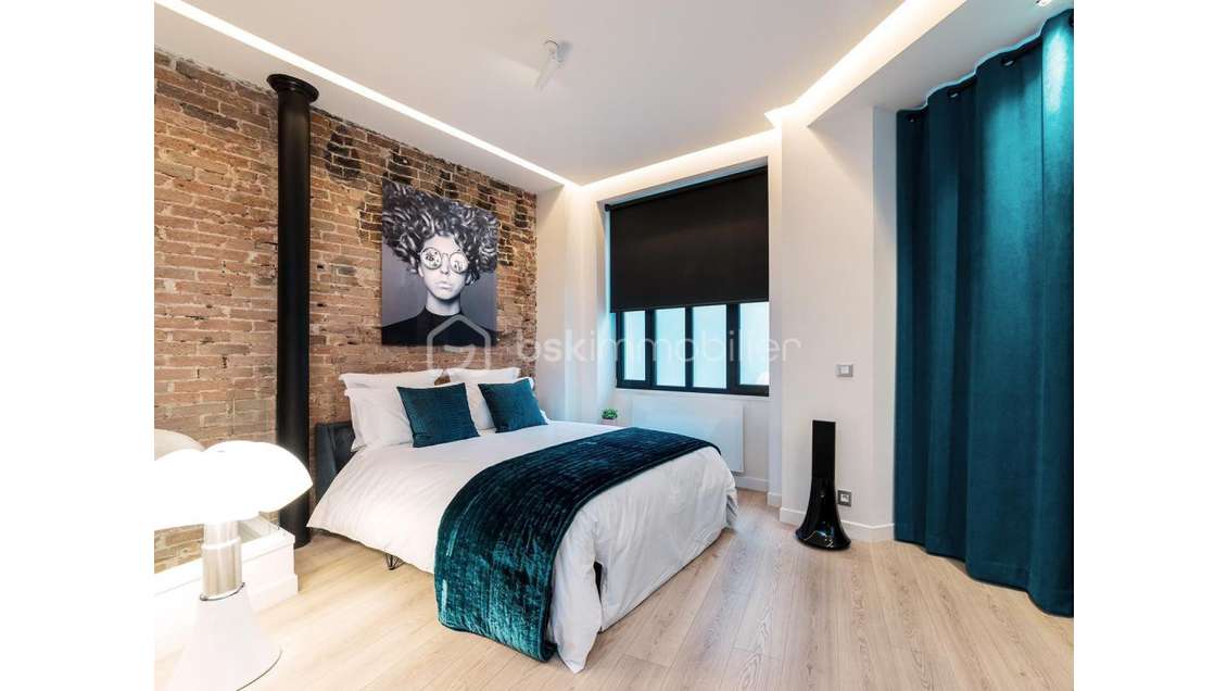 OPPORTUNITÉ RARISSIME À PARIS : LOFT D'EXCEPTION E