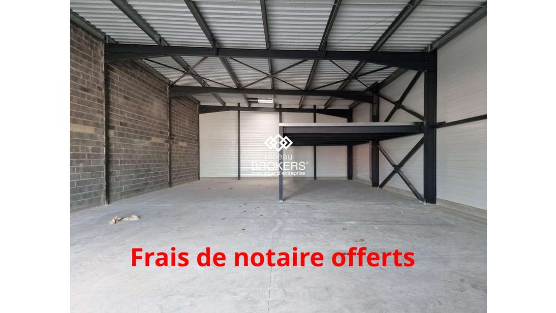 Local d'activité de 300,00 m² en VEFA - A vendre -