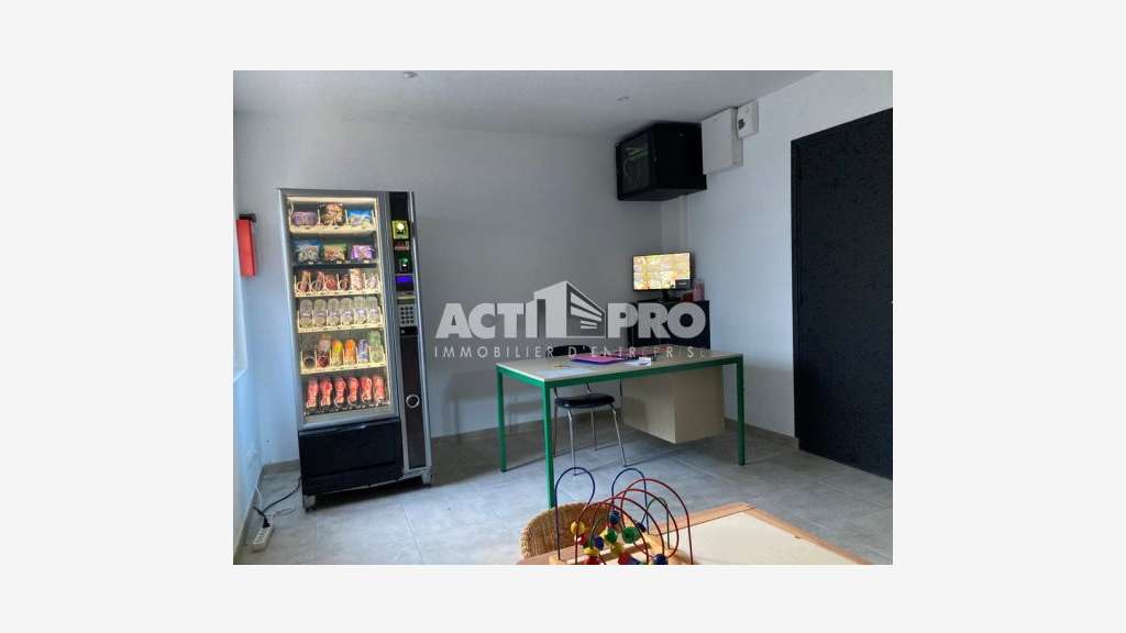 Vente local stockage entre Le Boulou et Le Perthus