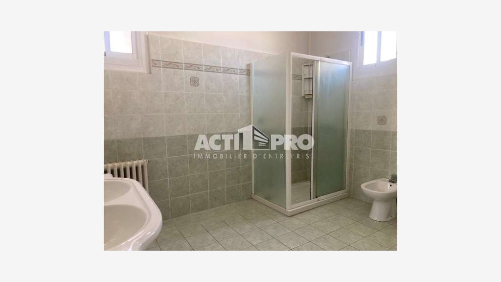Vente locaux 590m² à Perpignan Bas-Vernet