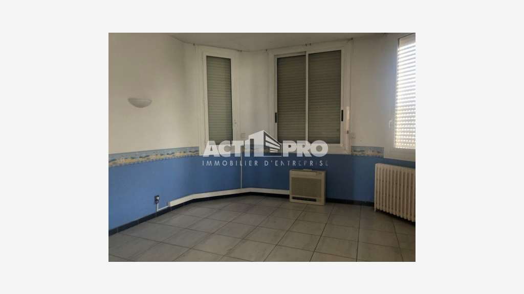 Vente locaux 590m² à Perpignan Bas-Vernet