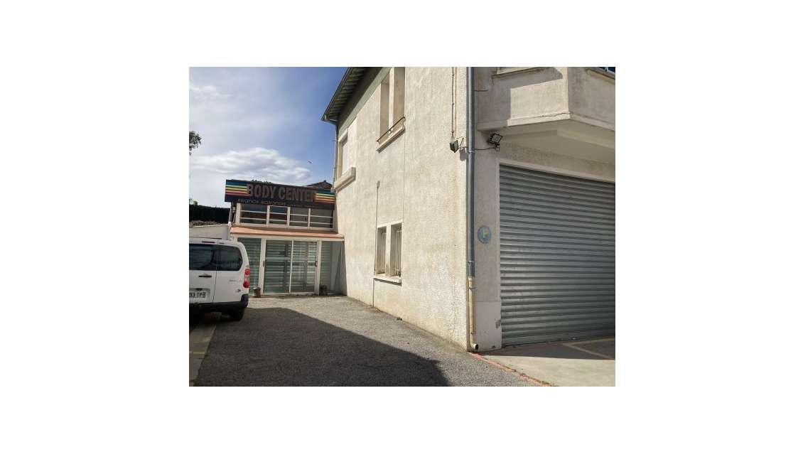 Vente locaux 590m² à Perpignan Bas-Vernet