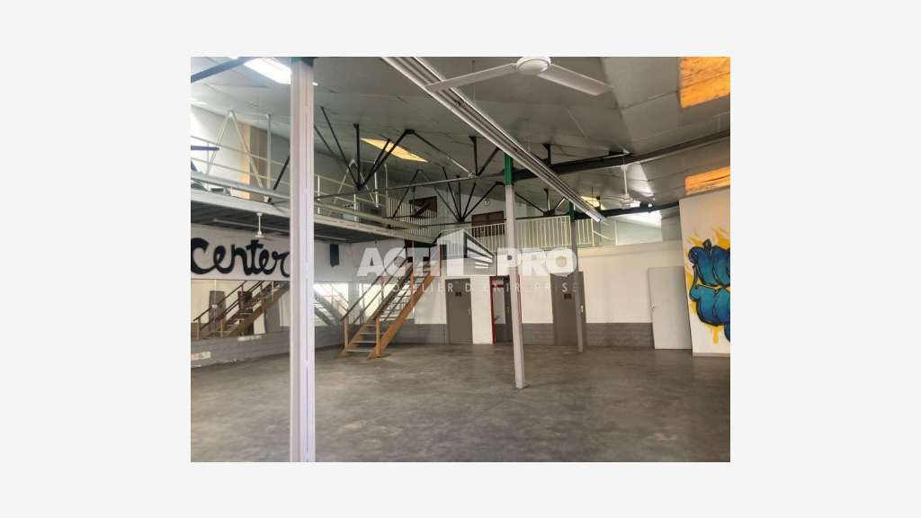 Vente locaux 590m² à Perpignan Bas-Vernet