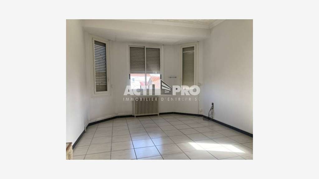 Vente locaux 590m² à Perpignan Bas-Vernet