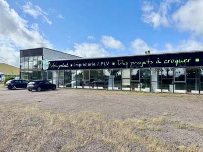 Local d'activité 2800m² à vendre à Perrigny RN6