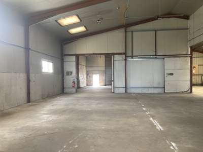 Vente locaux d'activités 860m² à Pierre Buffière