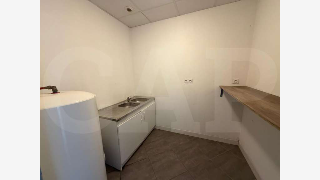 A vendre local d'activité de 324m² à Plaintel