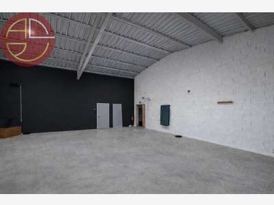 A vendre entrepôt 485m² Sud-Ouest Toulouse