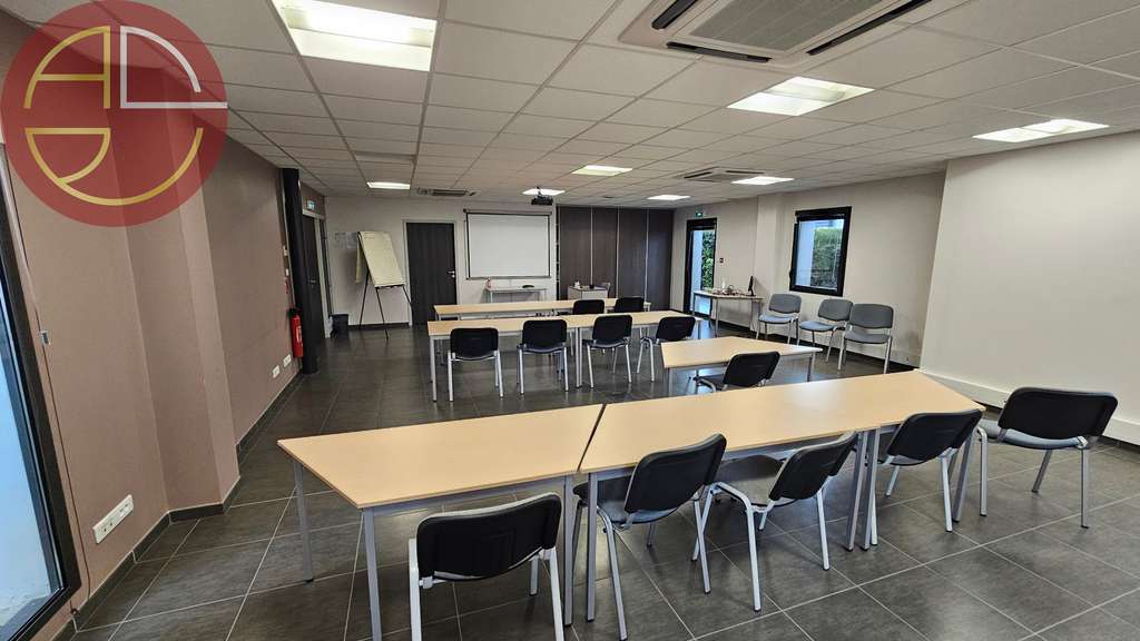 A vendre entrepôt 949m² à Plaisance-du-Touch