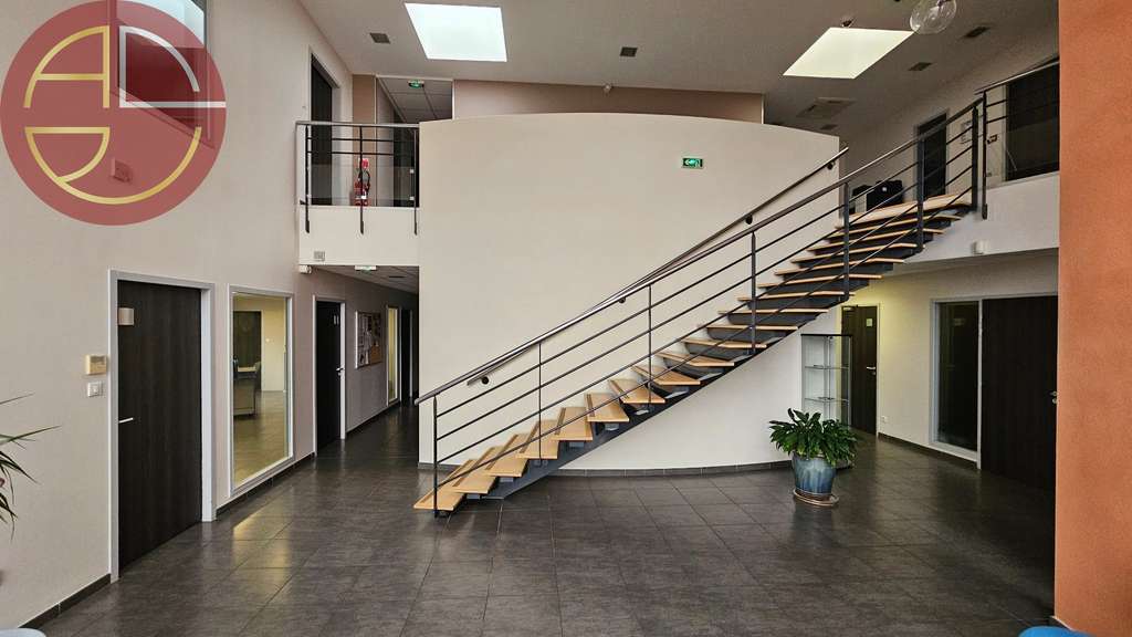 A vendre entrepôt 949m² à Plaisance-du-Touch
