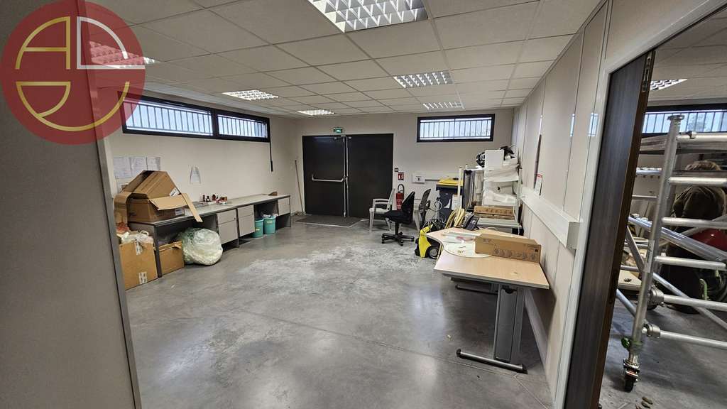 A vendre entrepôt 949m² à Plaisance-du-Touch