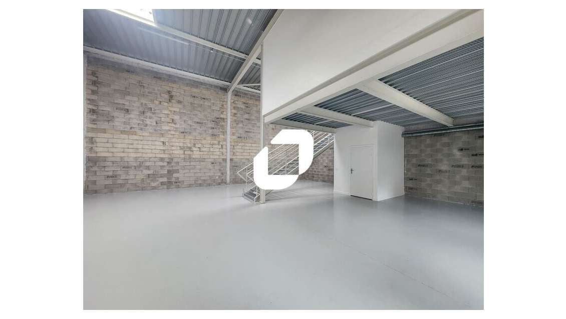 Vente Local d'activité 200m² Plaisir