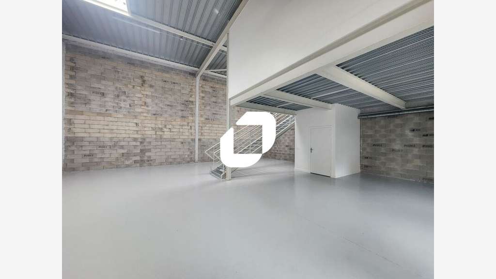 Vente Local d'activité 200m² Plaisir