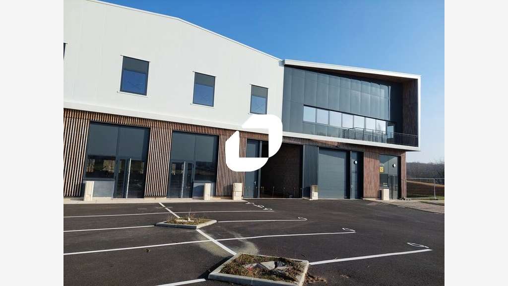 Vente Local d'activité 2113m² Plaisir