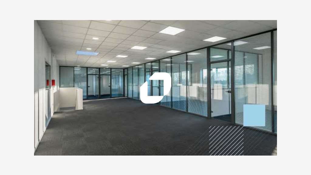 Vente Local d'activité 2113m² Plaisir