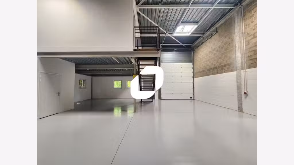 Vente Local d'activité 178m² Plaisir