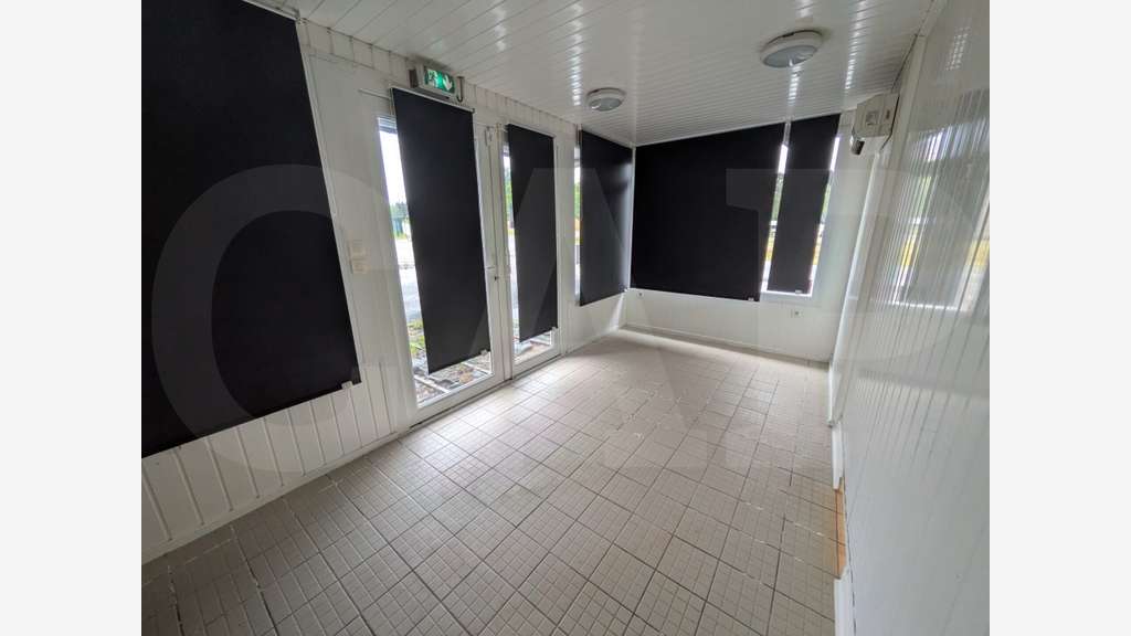 PLEMET - A VENDRE Bâtiment d'activités 360m²